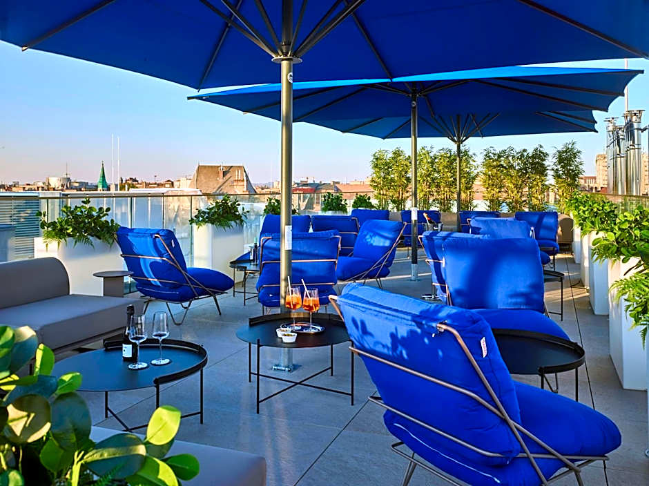 EST Grand Hotel Savoy