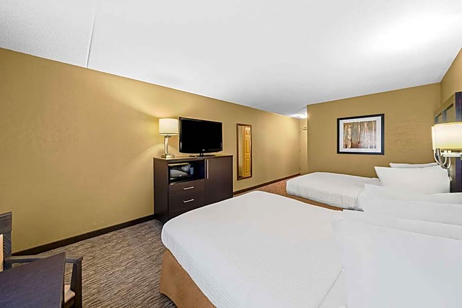 Best Western Plus Mariposa Inn & Conference Centre