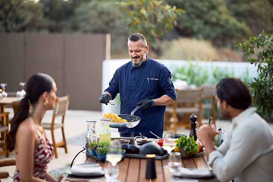 Golden Milos Beach Ηouse by Domotel