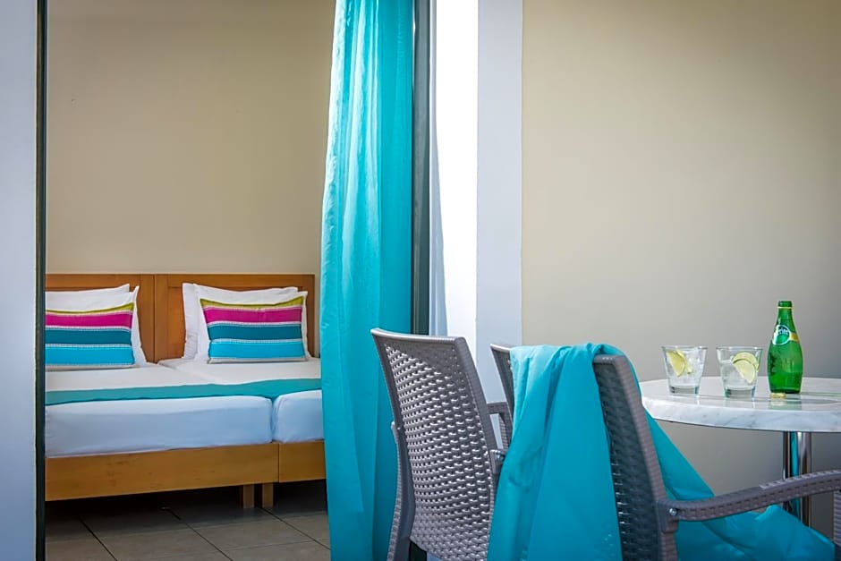 Kristalli Hotel Apartments