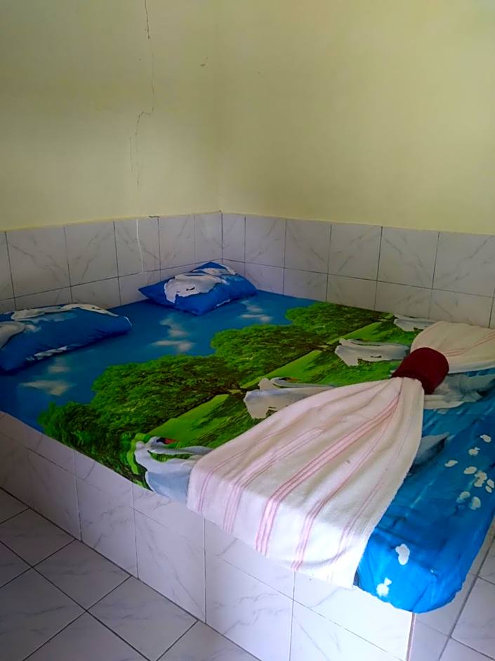 Umiyuki jungle tour only treking with us