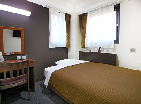 Single Room - Non-Smoking - Non Refundable