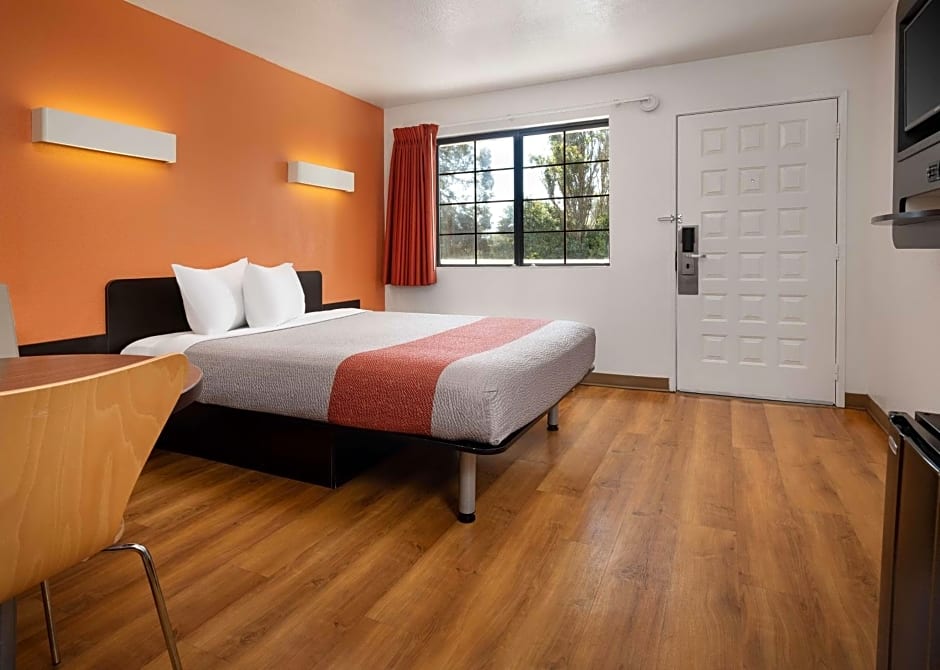 Motel 6-San Luis Obispo, CA - South