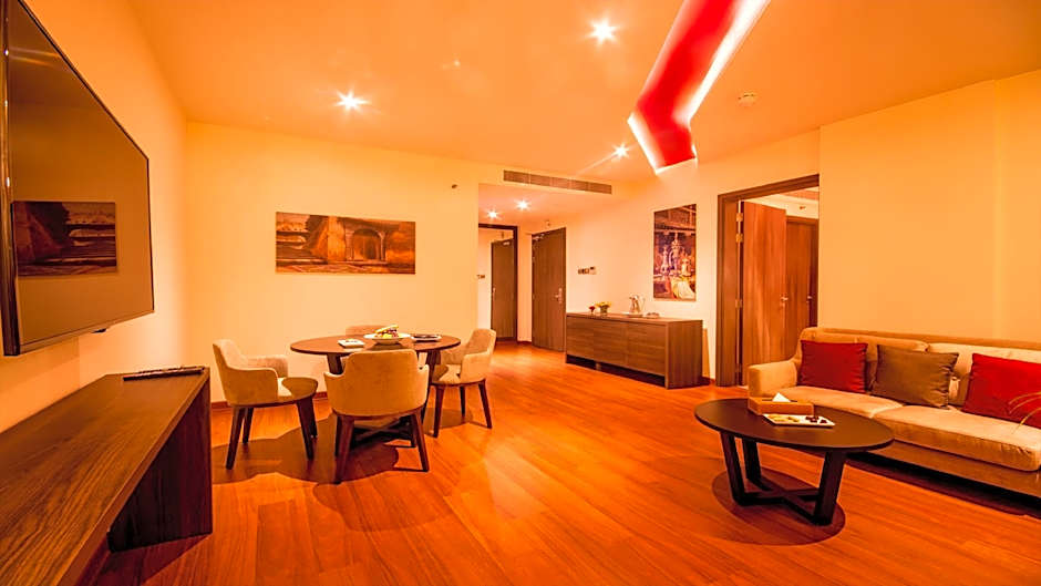 Carnelian Muscat - Airport Hotel
