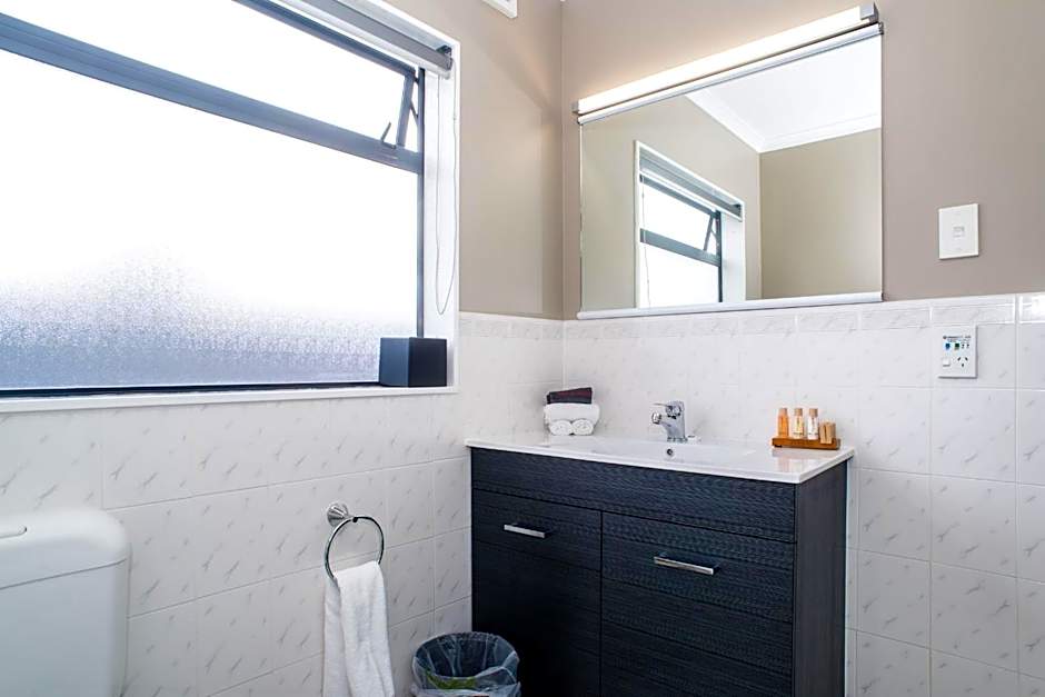 White Heron Motor Lodge