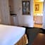 The Suites At Fall Creek
