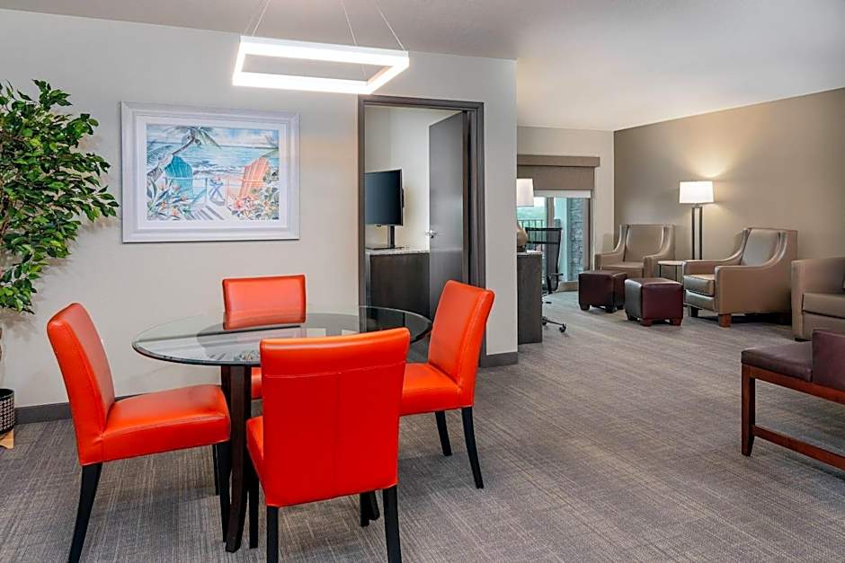 Coral Pointe Sarasota, an Ascend Collection Hotel