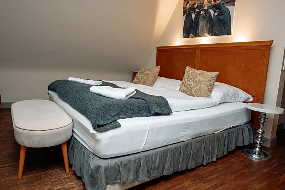 Friedrich von Schiller Hotel