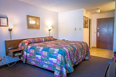 King Room - Non-Smoking