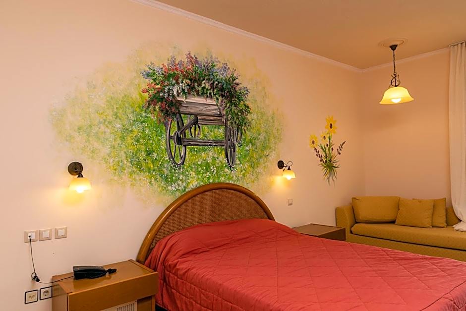 Photo 1 of 8 of 1 Double Bed or 2 Beds, Sea View