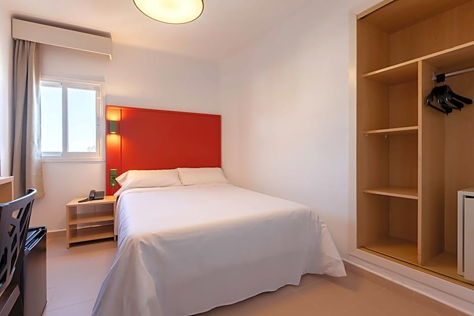 The Red Hotel - Adults Only