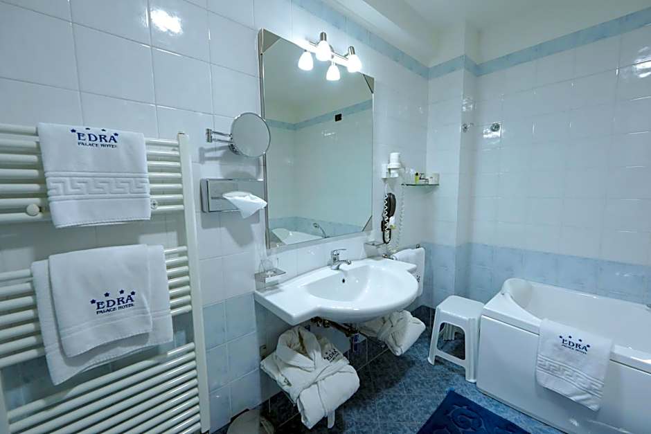 Edra Palace Hotel & Ristorante