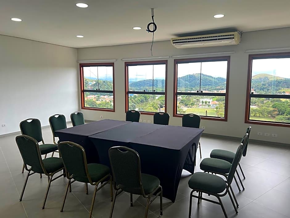 Guararema Parque Hotel