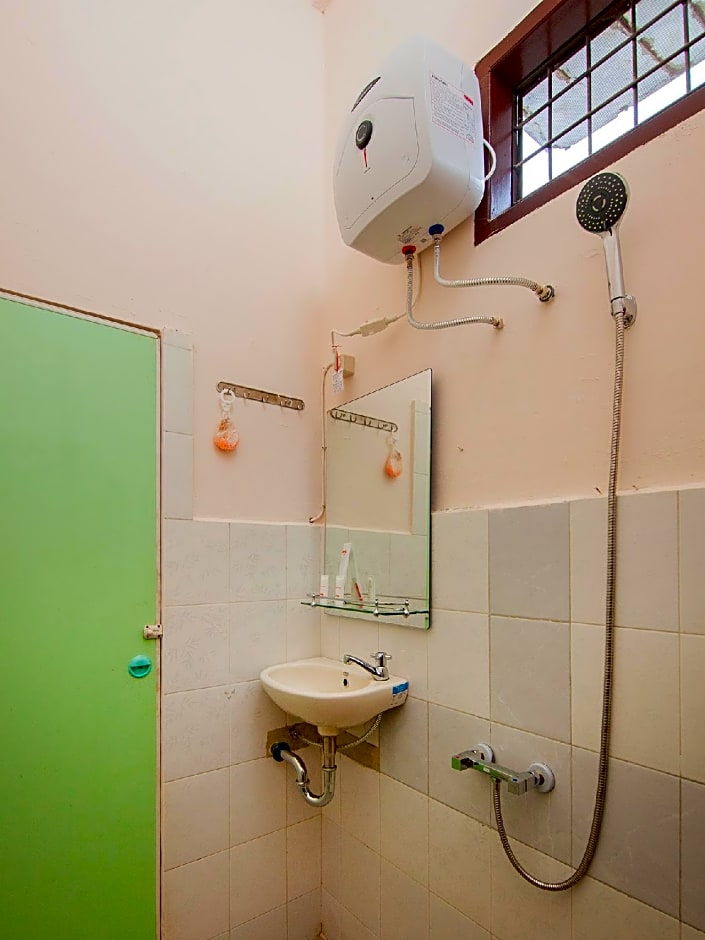 OYO 2069 Wisma Syariah Kampung Baru