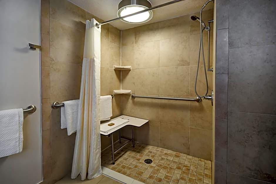 DoubleTree By Hilton Hotel Augusta