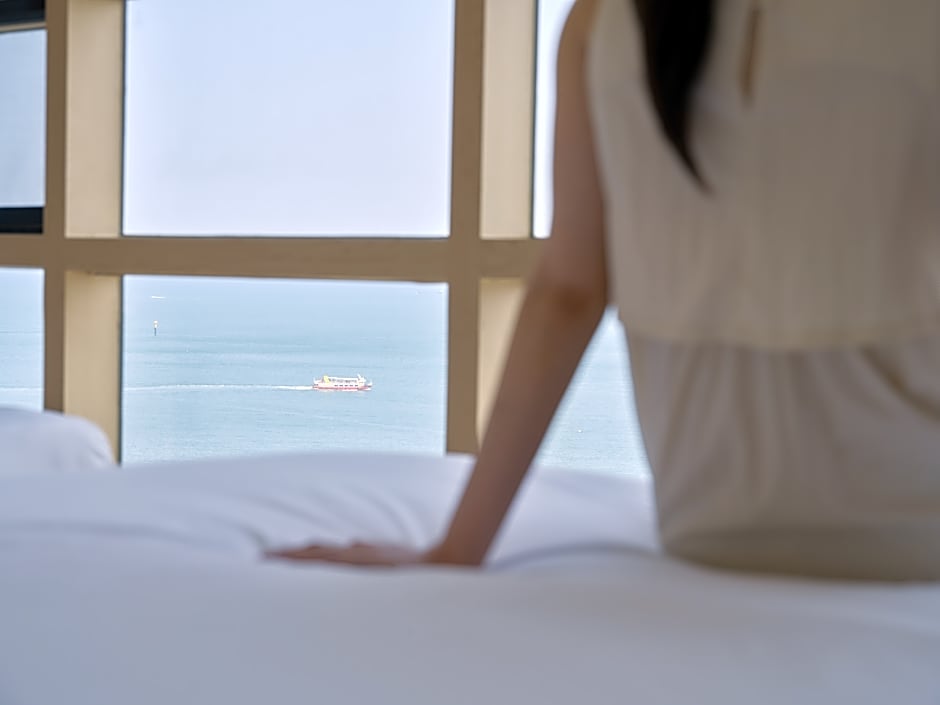 UH SUITE THE HAEUNDAE