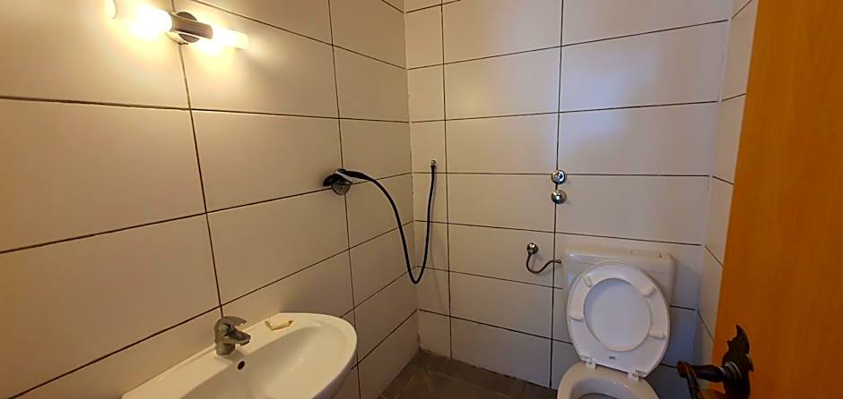 B I E S T O Aparthotel