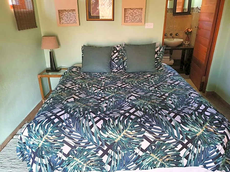 Zebula Golf and Wildlife Estate - Walk of the Eland Pax 12 - Moi Signature Luxury villa