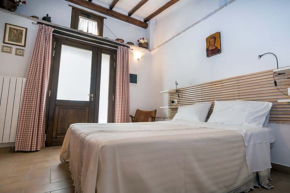 B&B Cantico Delle Creature