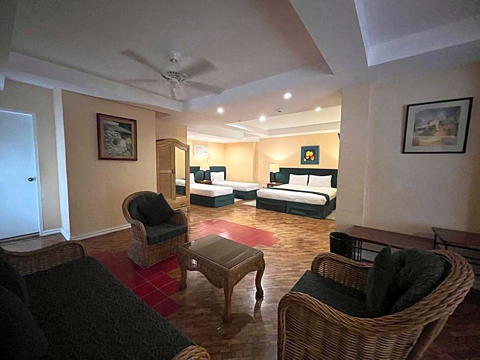 Coco Grande Hotel