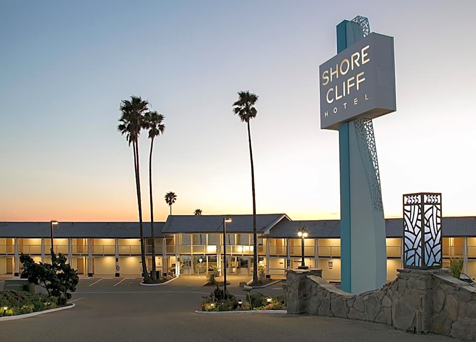 Shore Cliff Hotel