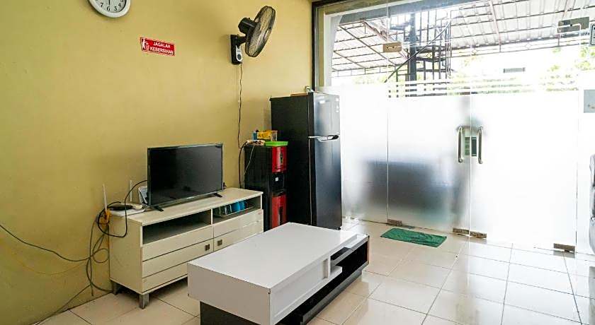 RedDoorz Syariah @ Jalan Bukit Kaminting 2