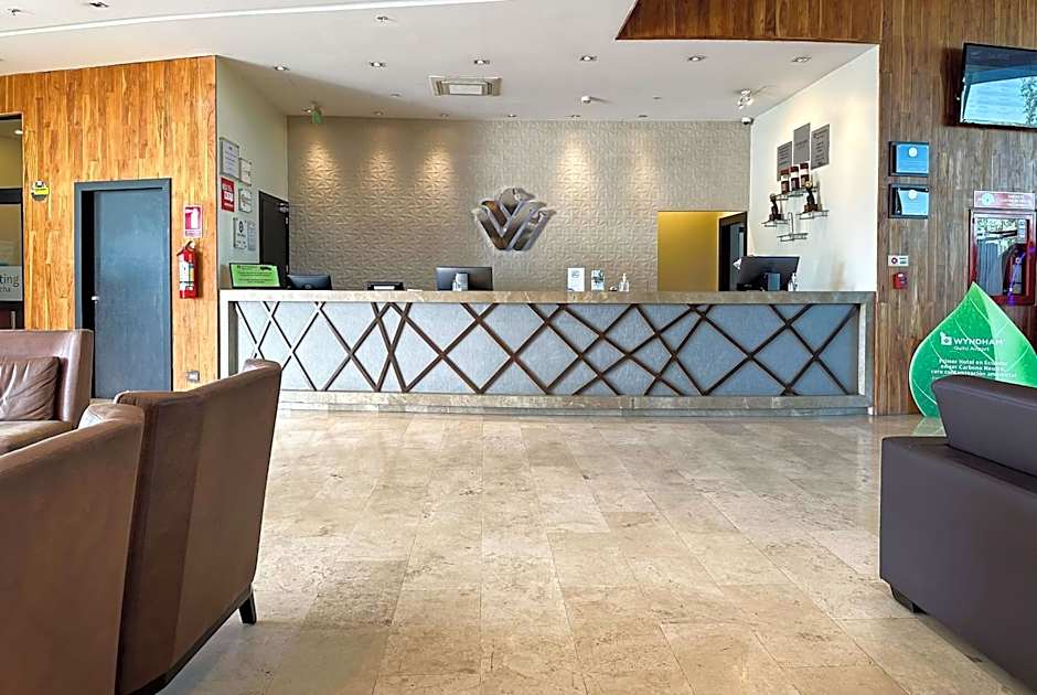 Wyndham Quito Airport