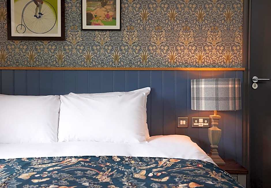 Rose Revived by Chef & Brewer Collection