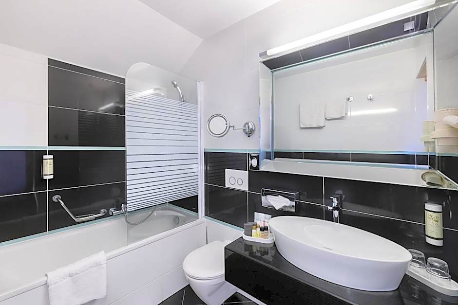 Carlton Hotel Buda Castle