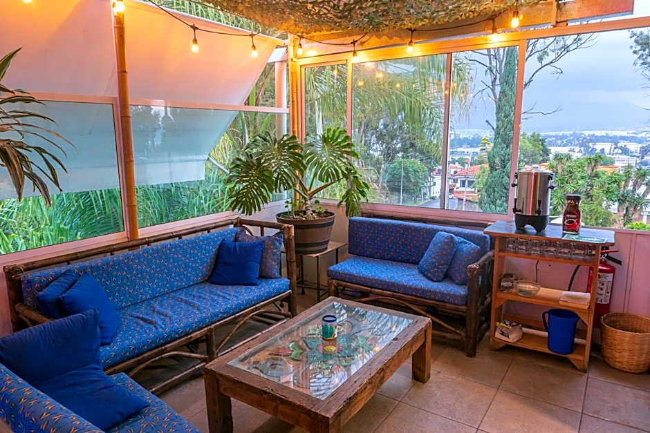 La Créme de la Créme Hostel