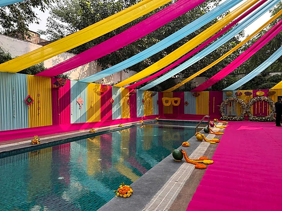 Vibe By The LaLiT Traveller