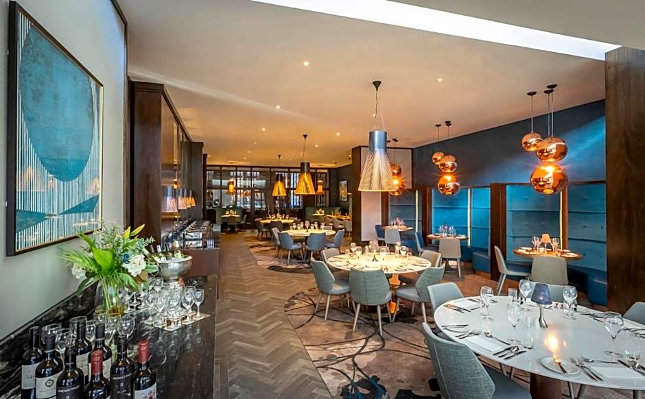 Clayton Hotel Dublin Airport