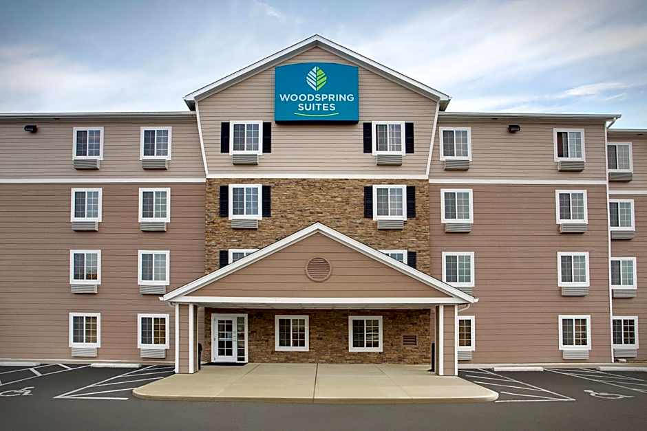 WoodSpring Suites Columbus North I-270