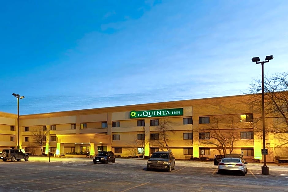 La Quinta Inn & Suites by Wyndham Chicago Willowbrook