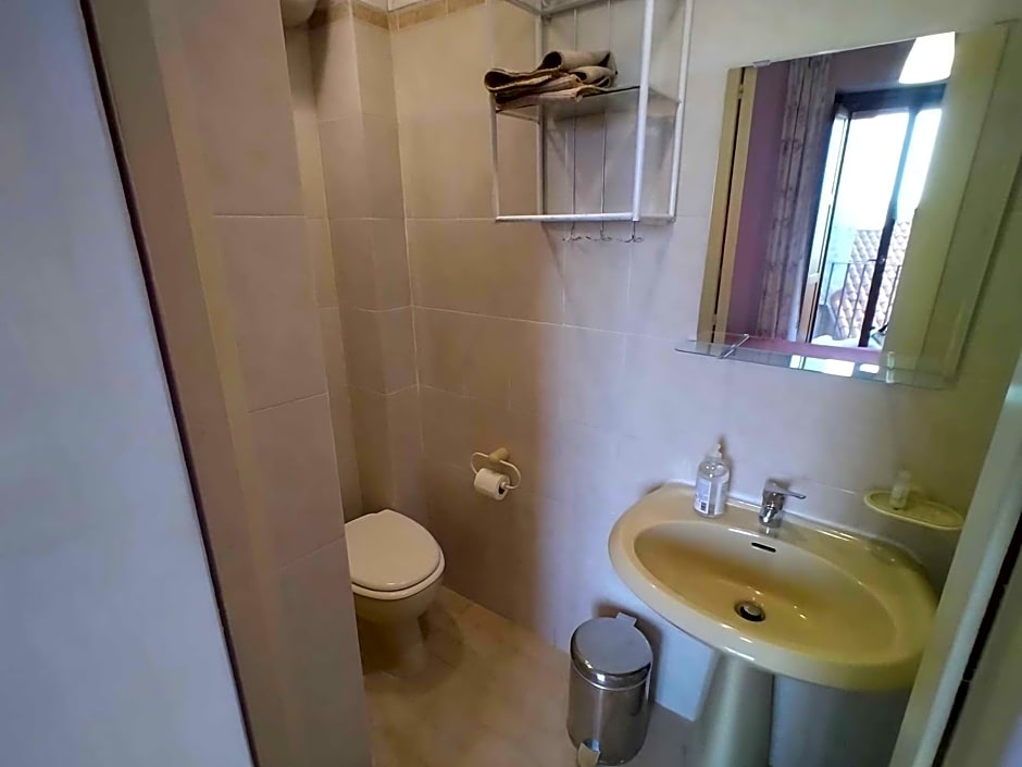 afra Bed & Breakfast