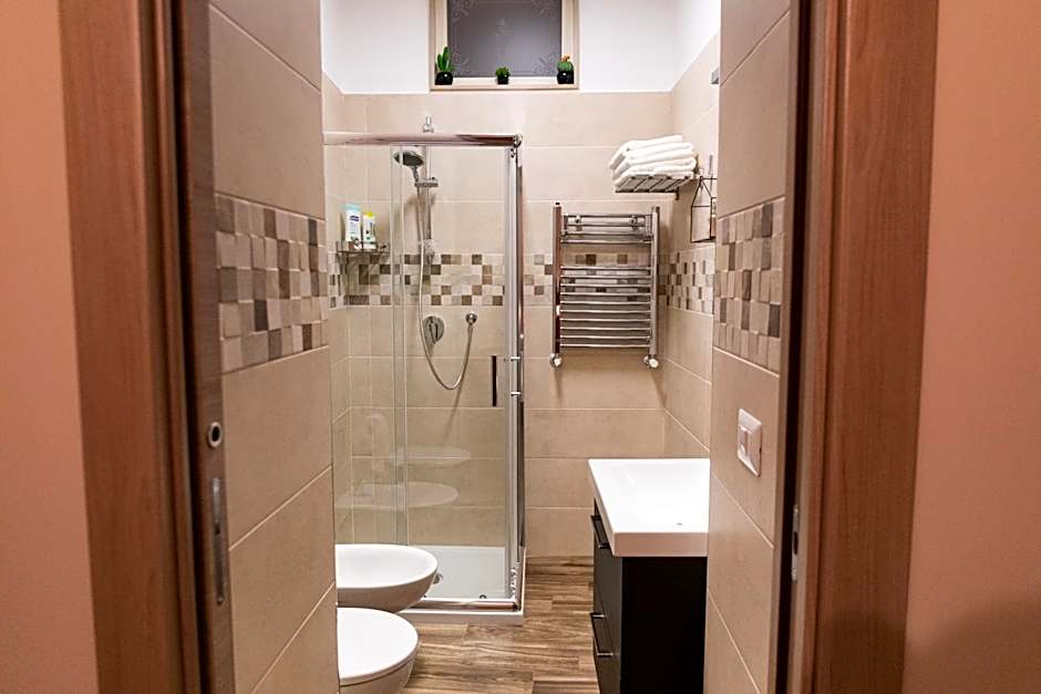 Tizzy Apartment & Rooms