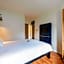 ibis Bourg Jasseron/Teyssonge
