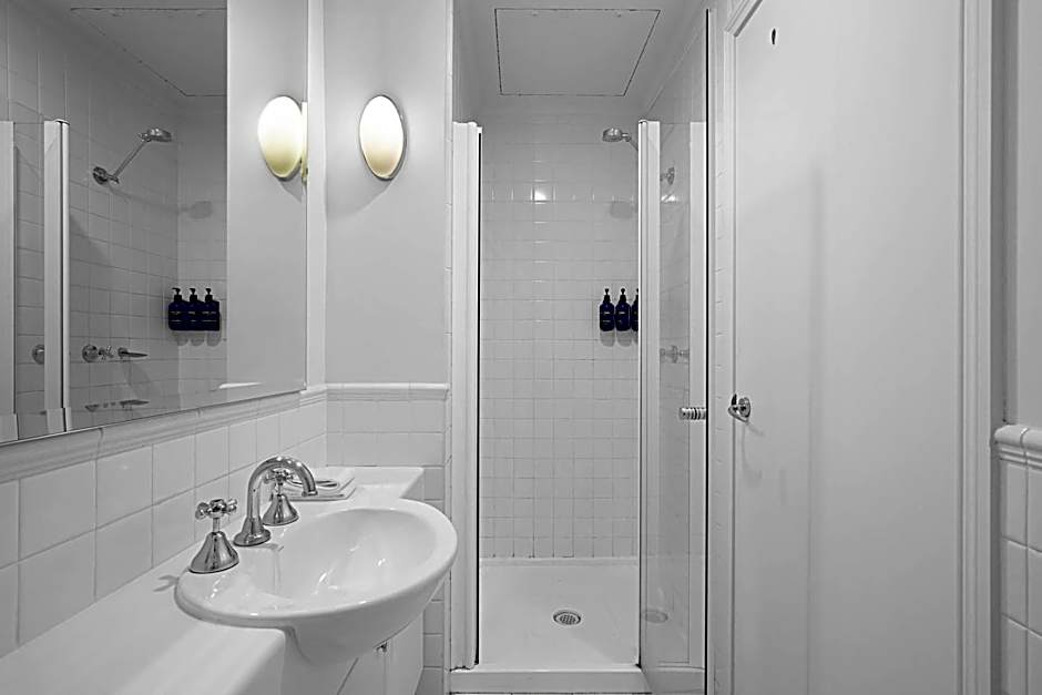 Comfort Apartments Melbourne Central