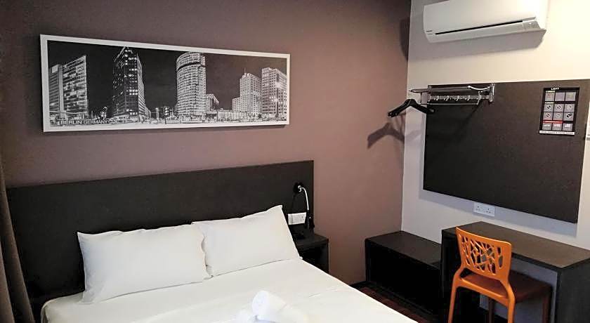 The Loft Plaza Hotel