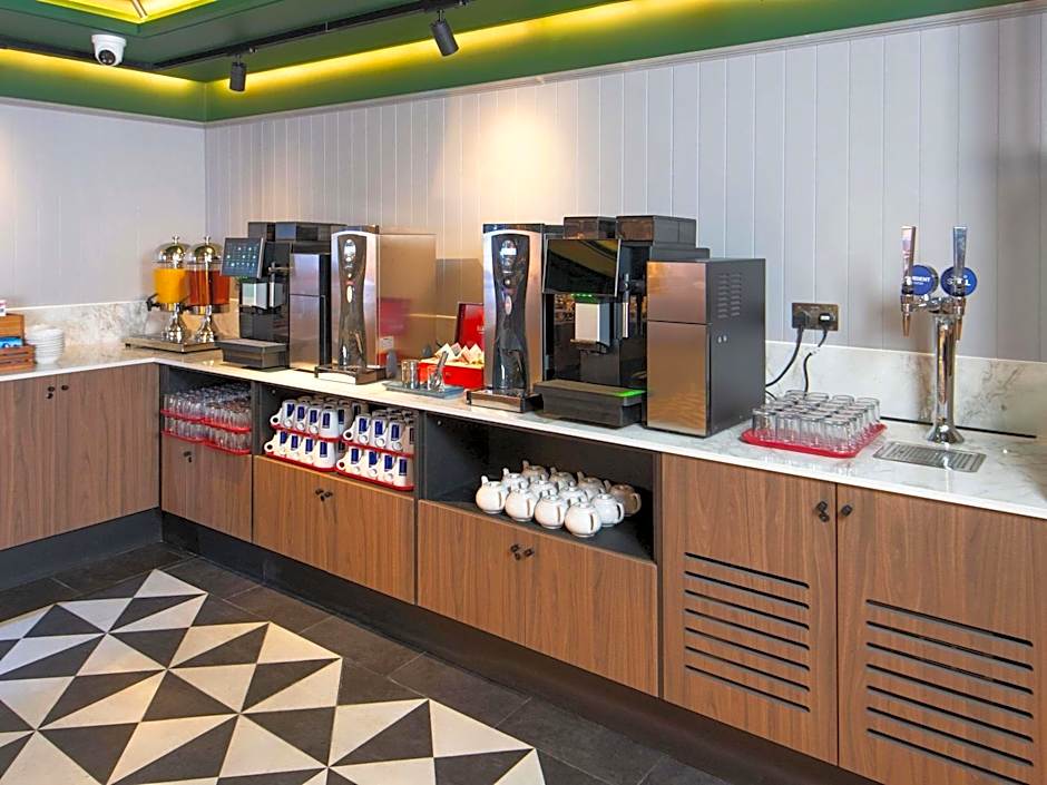 ibis Styles London Gatwick Airport