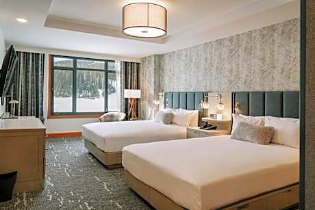Summit Hotel at Big Sky Resort