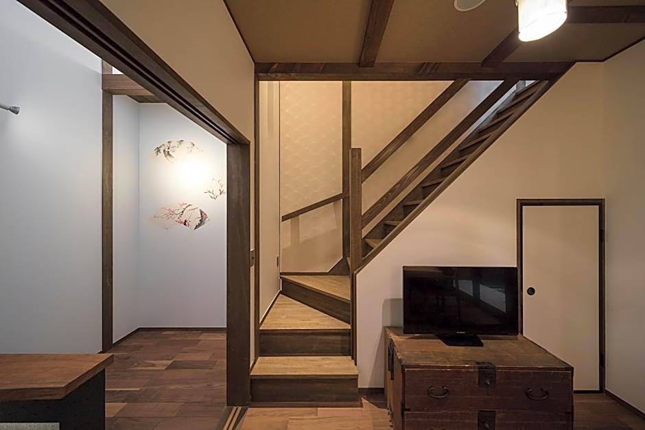 Fujinoma Machiya House