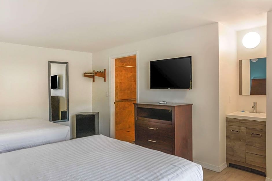 Rodeway Inn