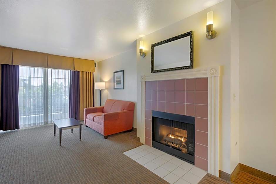 Best Western Luxury Inn