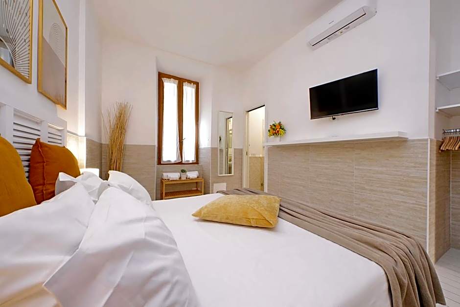 Opera Inn Suites - Rooms and Apartments