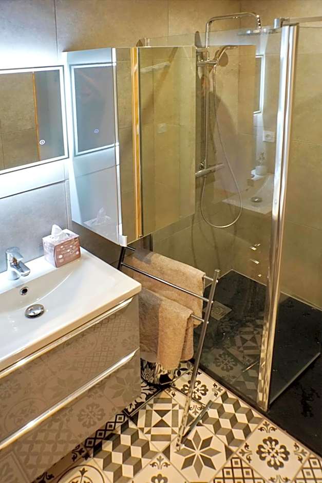 CHALET HOTEL La TUVIERE BIKE INN