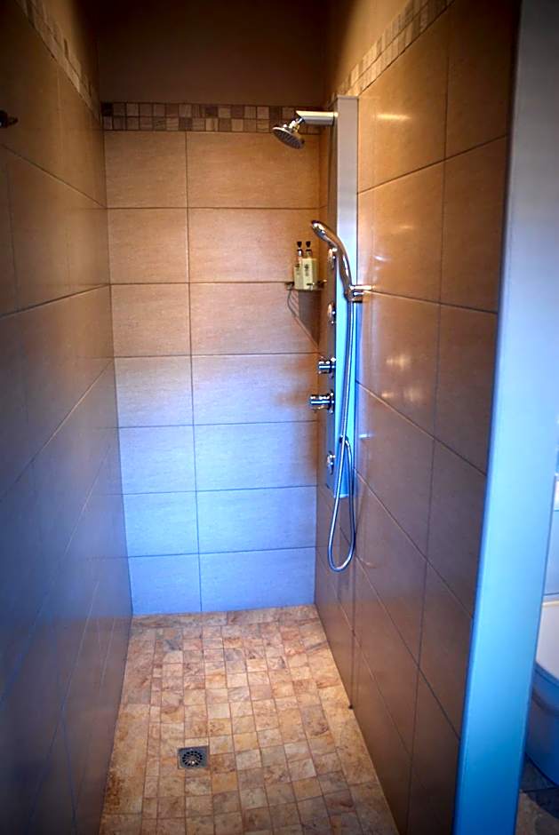 Kathuhari Guesthouse