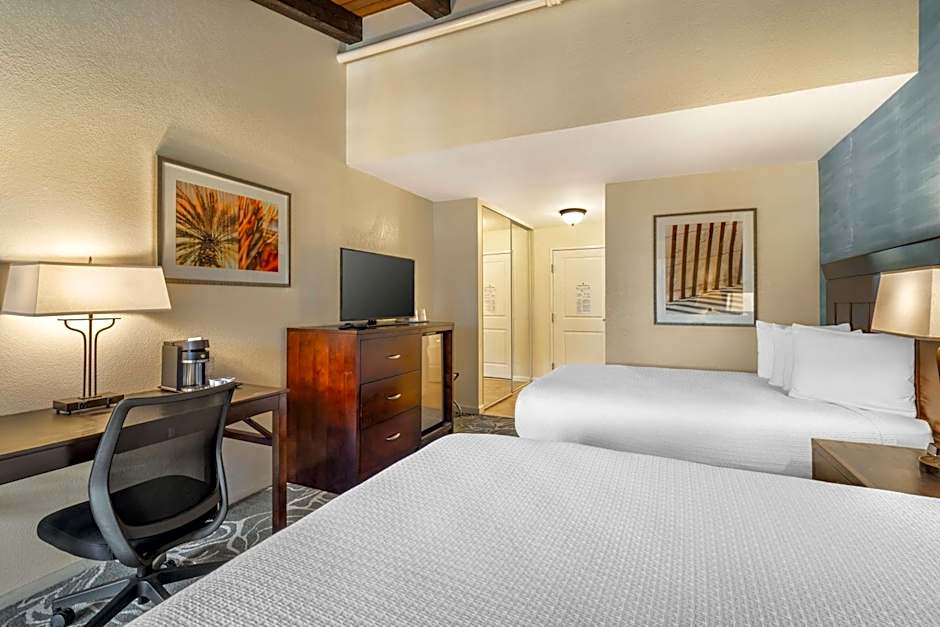 Best Western Plus Carpinteria Inn