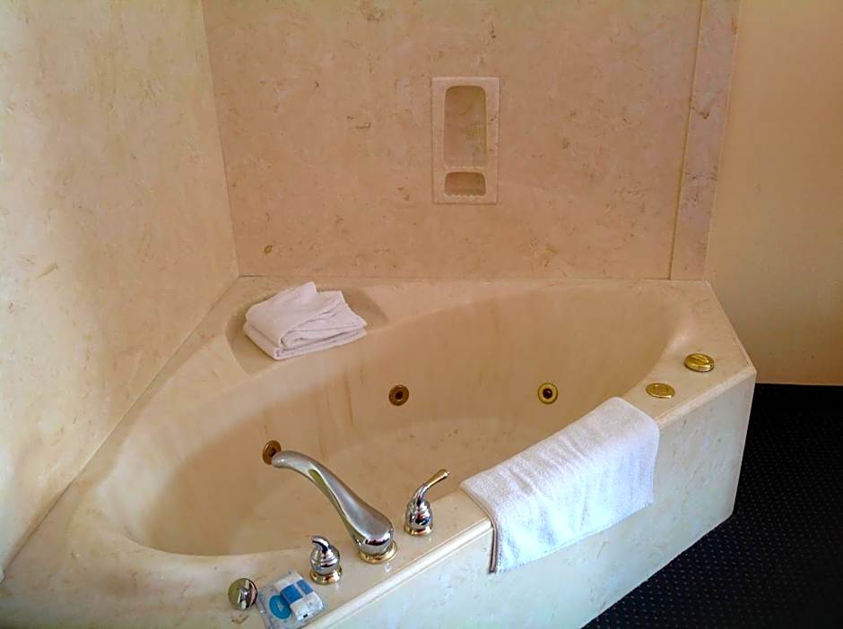 Executive Inn & Suites