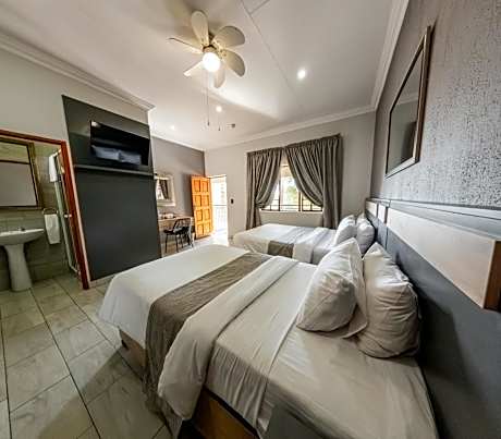 Triple Room with Shower